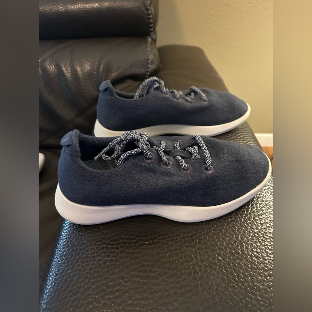 Allbirds Women’s Wool WR Navy Running‎ Shoes Size 9 - Picture 4 of 8